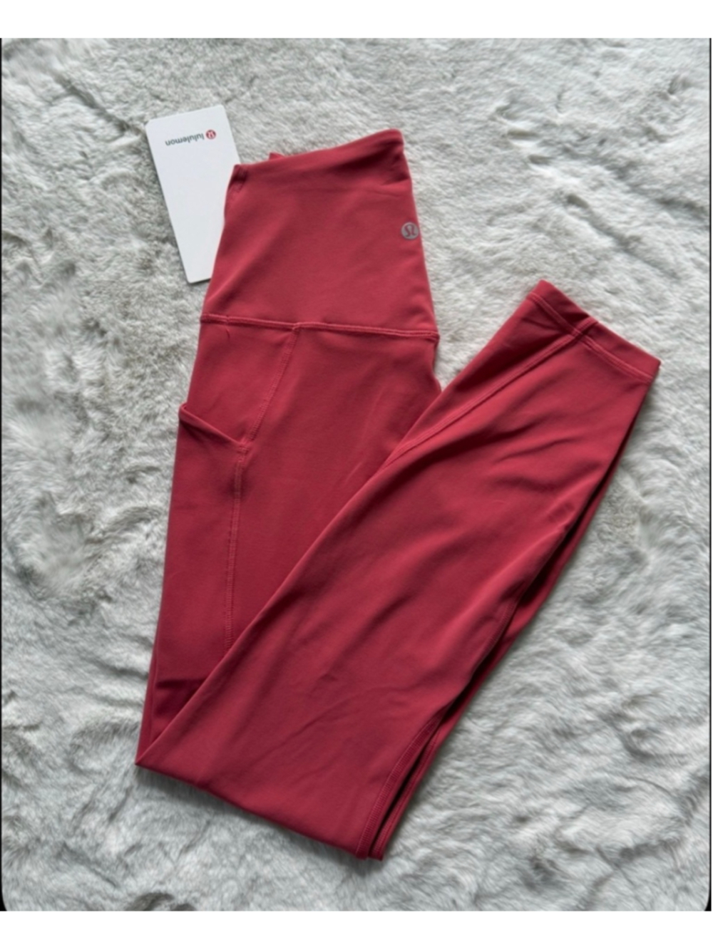 Size 4 align HR 25" pockets, dessert red,
NWT